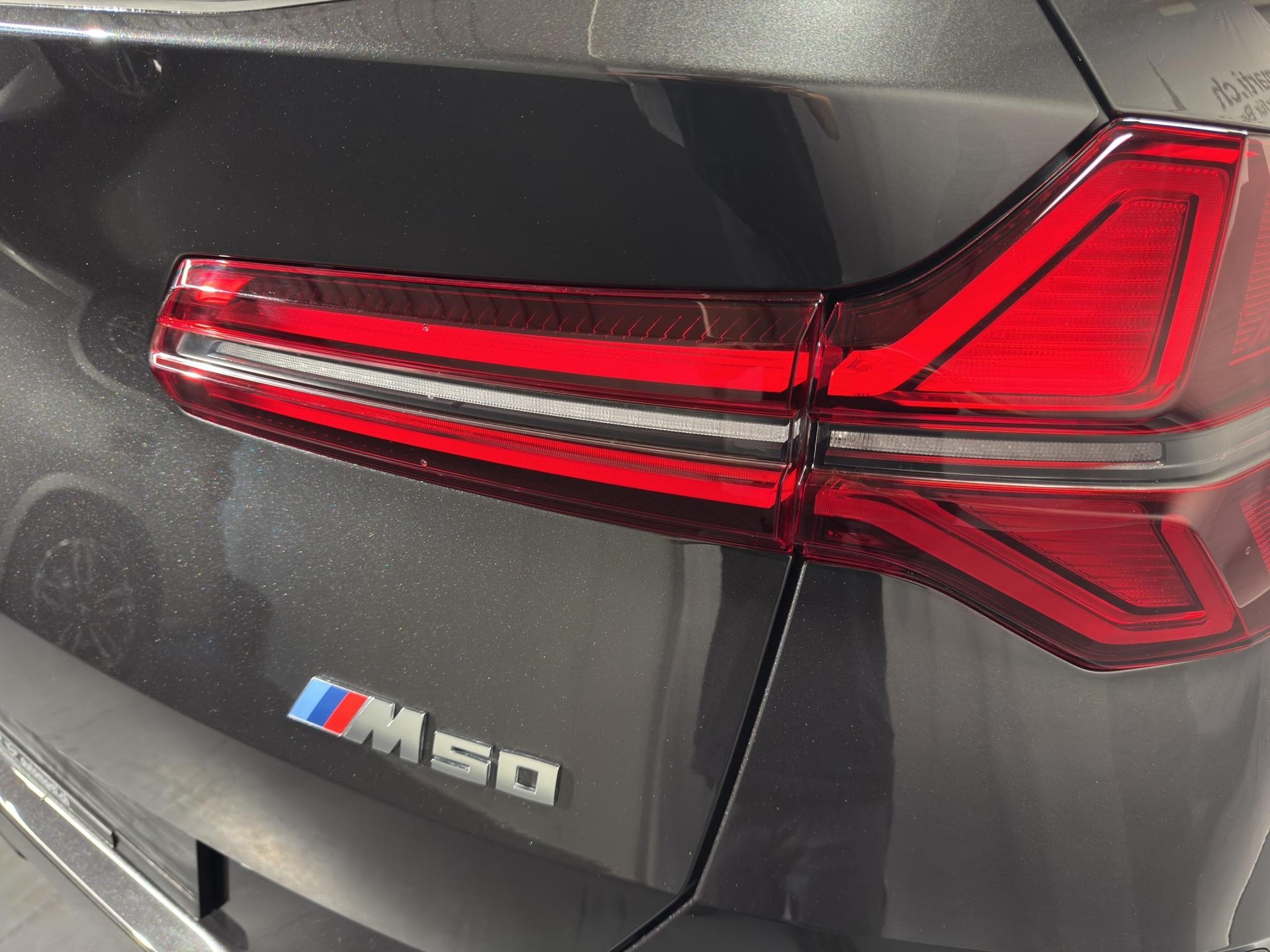 BMW X3 M50i-image-6