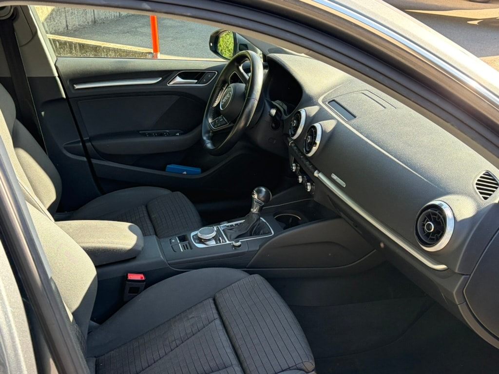 AUDI Sportback-image-4