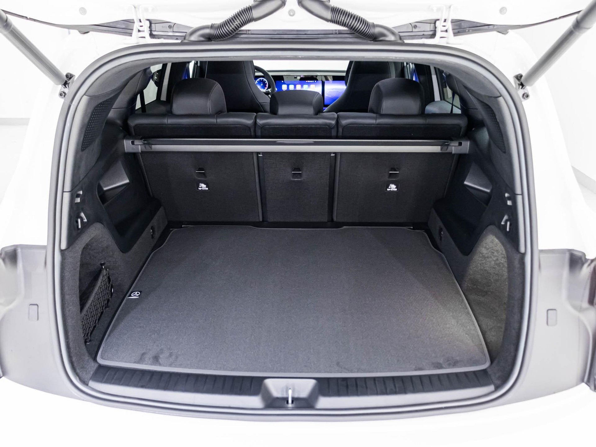 MERCEDES-BENZ GLB 220 4MATIC-image-13