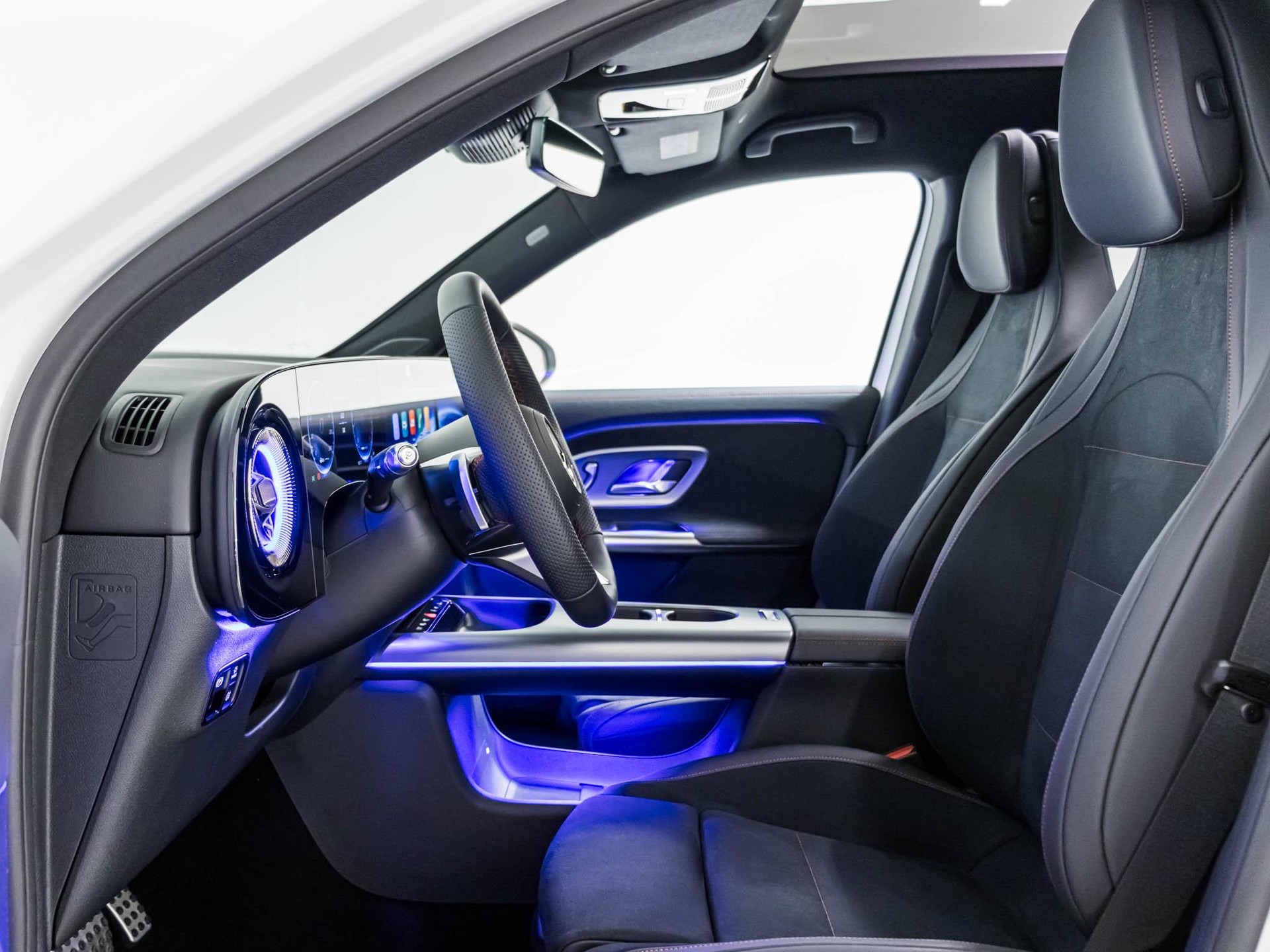 MERCEDES-BENZ GLB 220 4MATIC-image-6