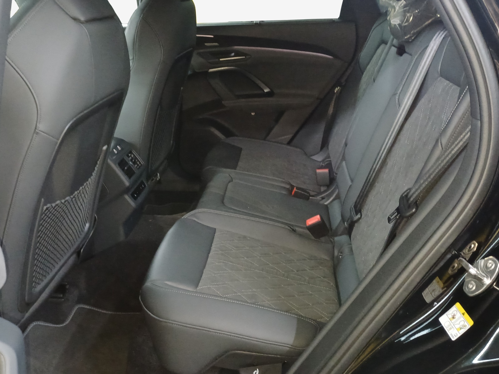 AUDI SQ5 TFSI quattro S-tronic-image-11