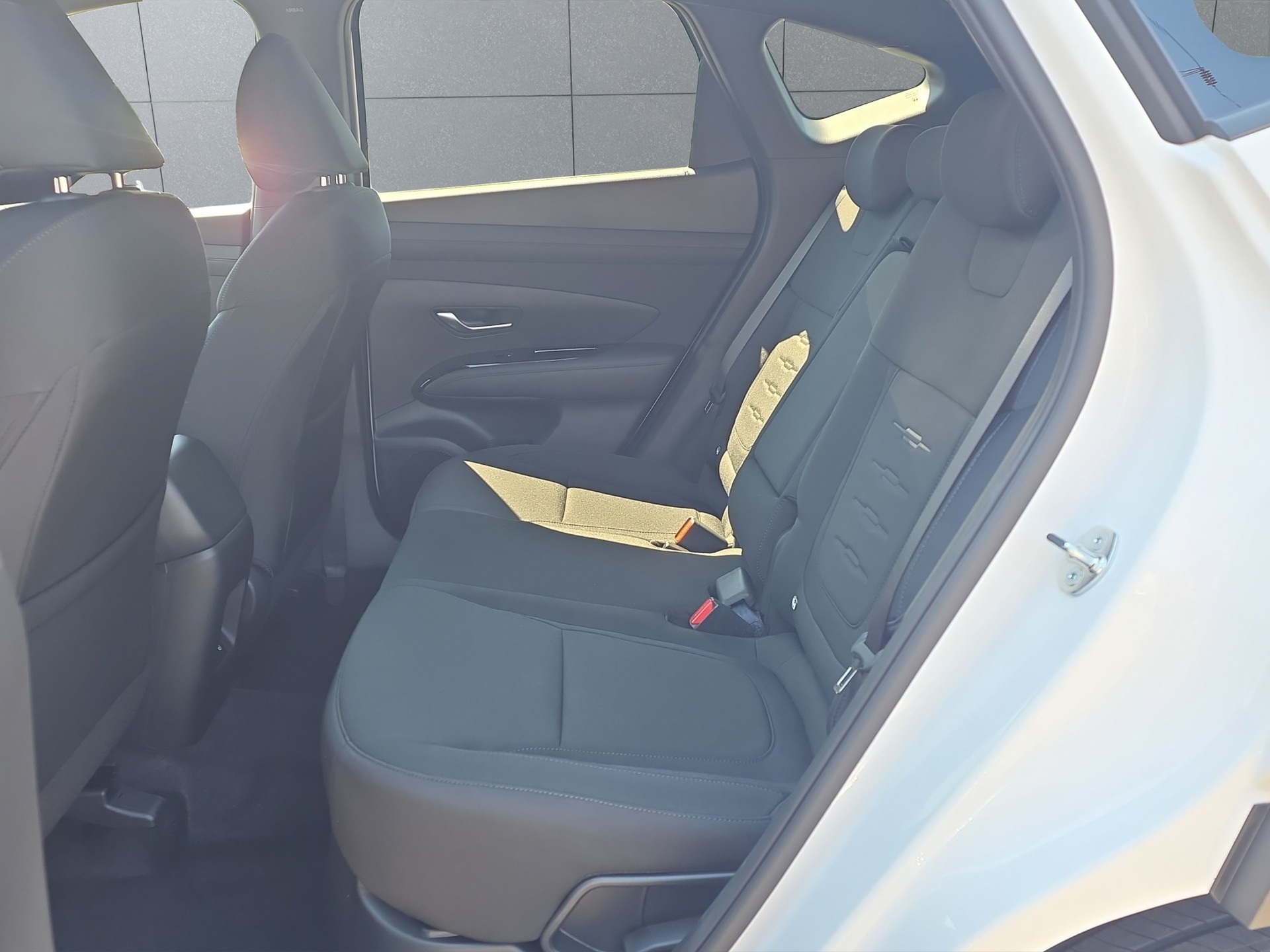 HYUNDAI Tucson 1.6 T-GDi HEV Origo Blackline 4WD-image-14