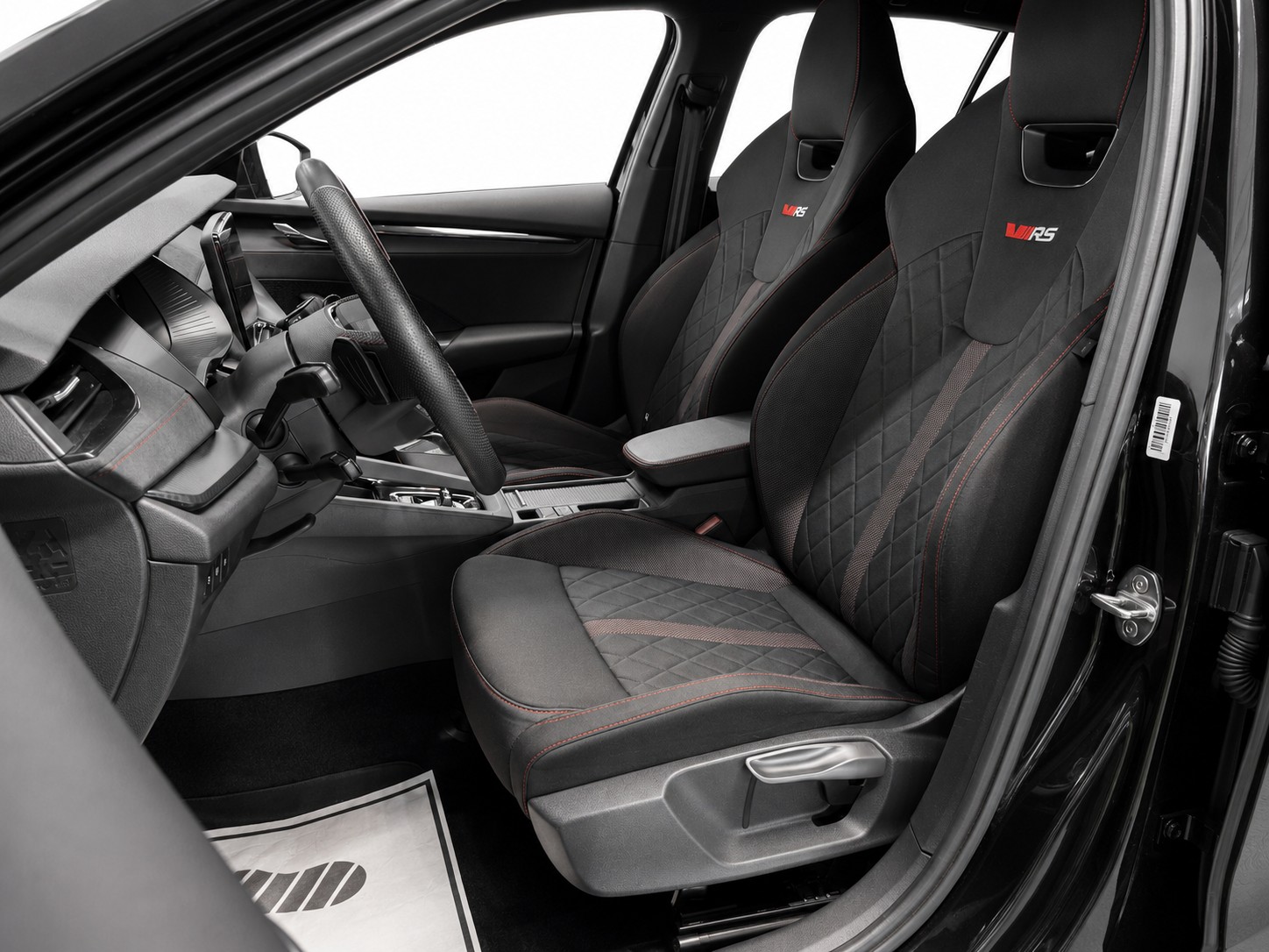 SKODA Octavia Combi 2.0 TSI DSG RS-image-10