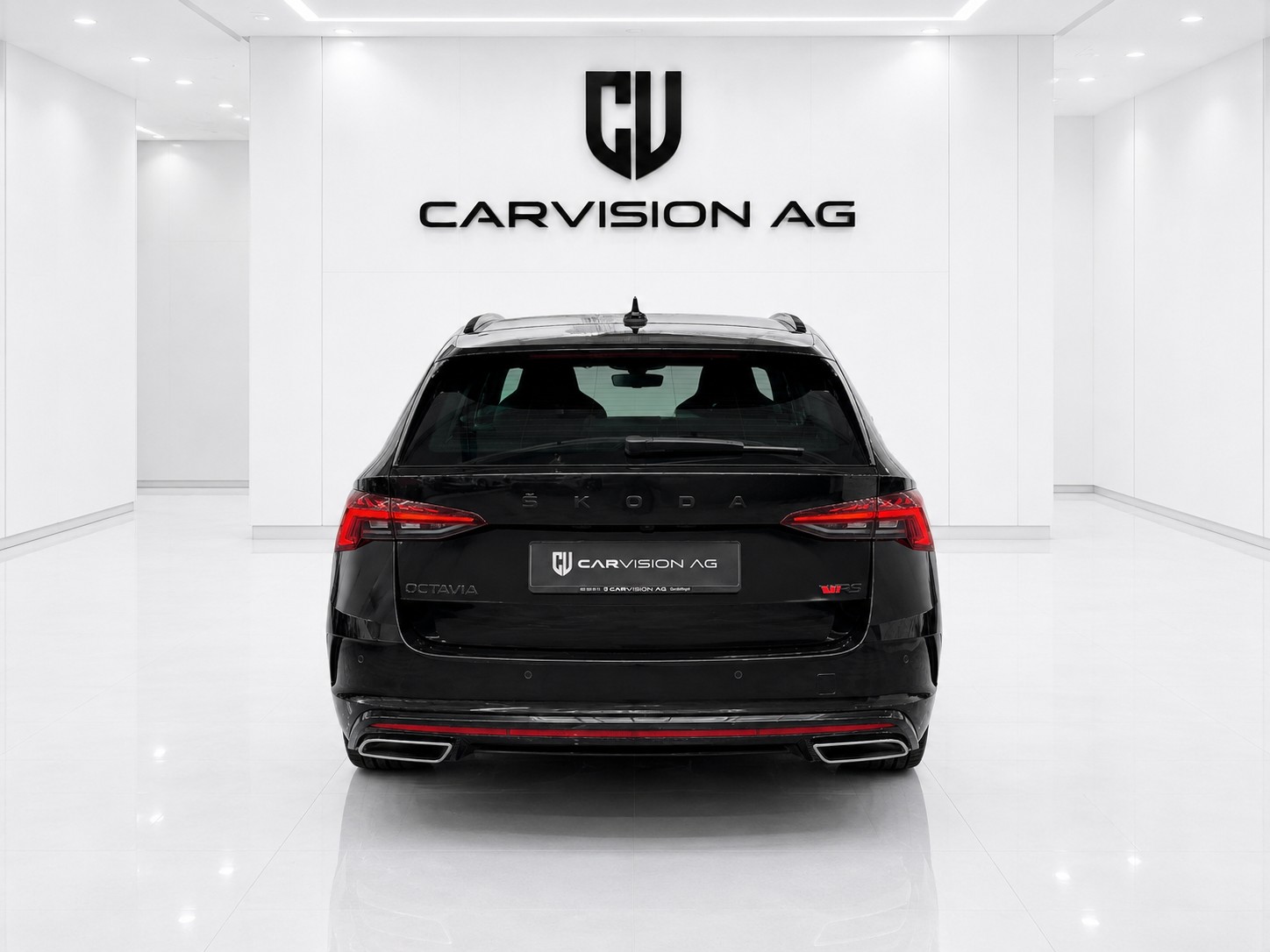SKODA Octavia Combi 2.0 TSI DSG RS-image-5