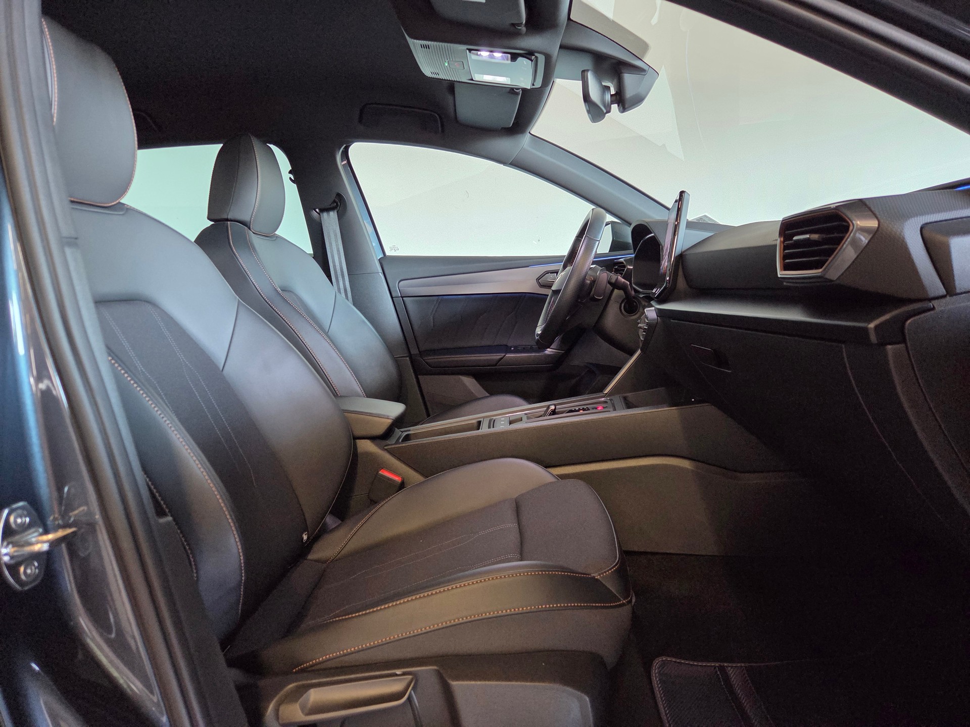 CUPRA Leon 1.5 eTSI DSG-image-14