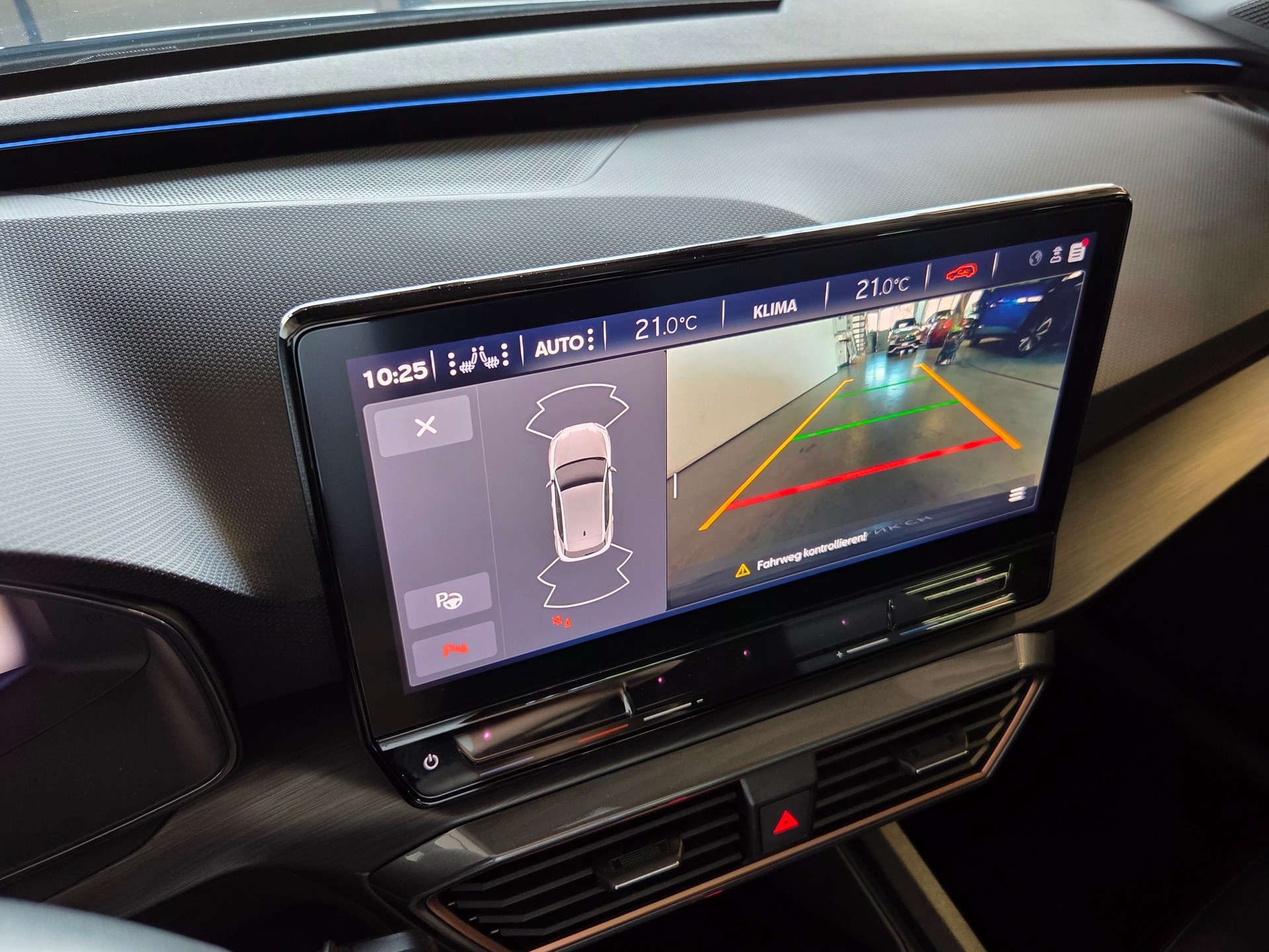 CUPRA Leon 1.5 eTSI DSG-image-5