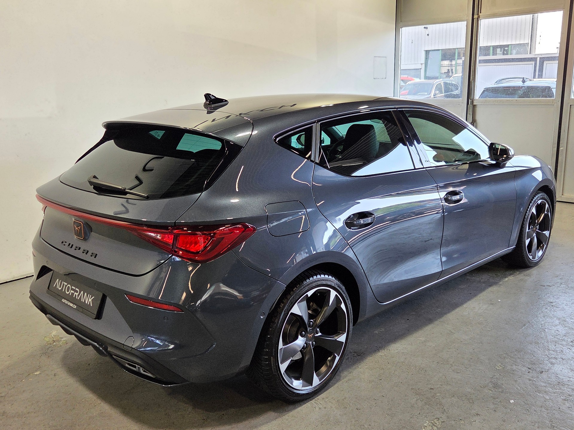 CUPRA Leon 1.5 eTSI DSG-image-16