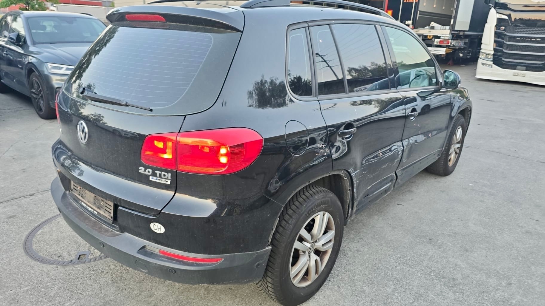 VW Tiguan 2.0 TDI BlueMotion Trend&Fun 4x2-image-3