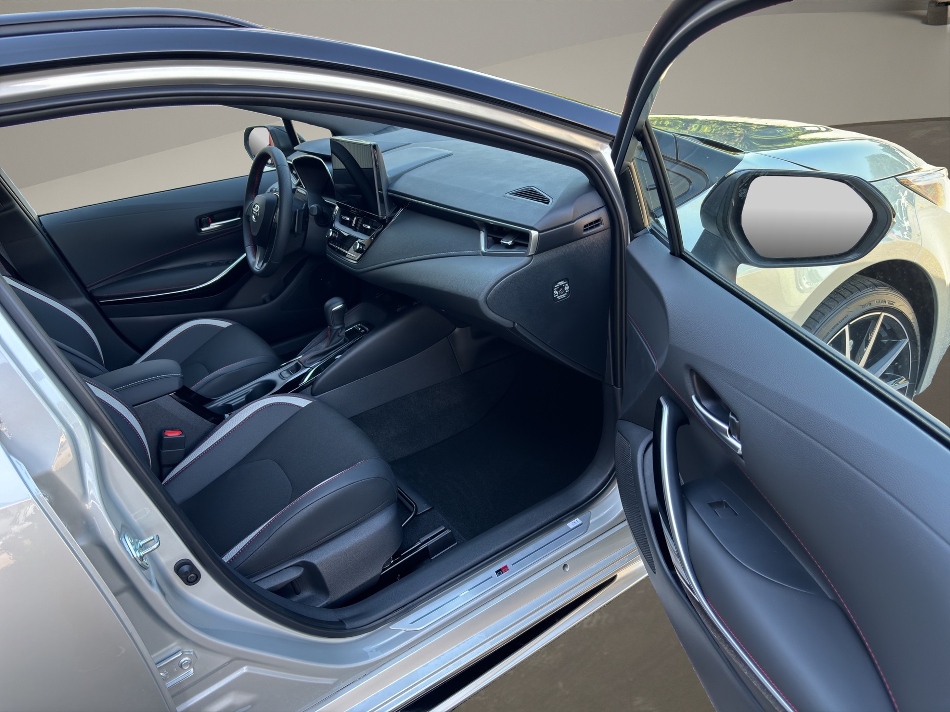 TOYOTA Corolla Touring Sports 2.0 HSD GR Sport e-CVT-image-21
