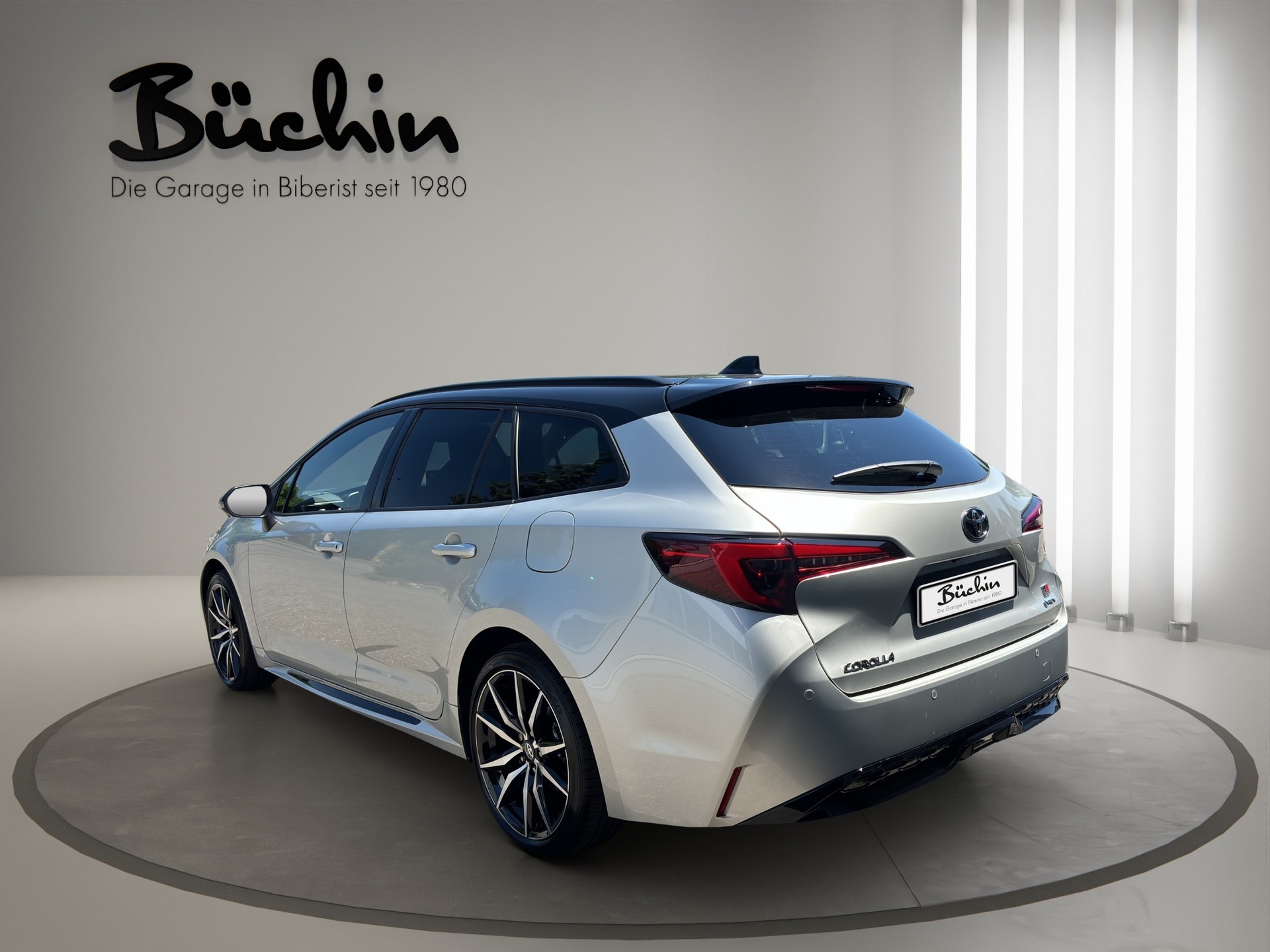 TOYOTA Corolla Touring Sports 2.0 HSD GR Sport e-CVT-image-4