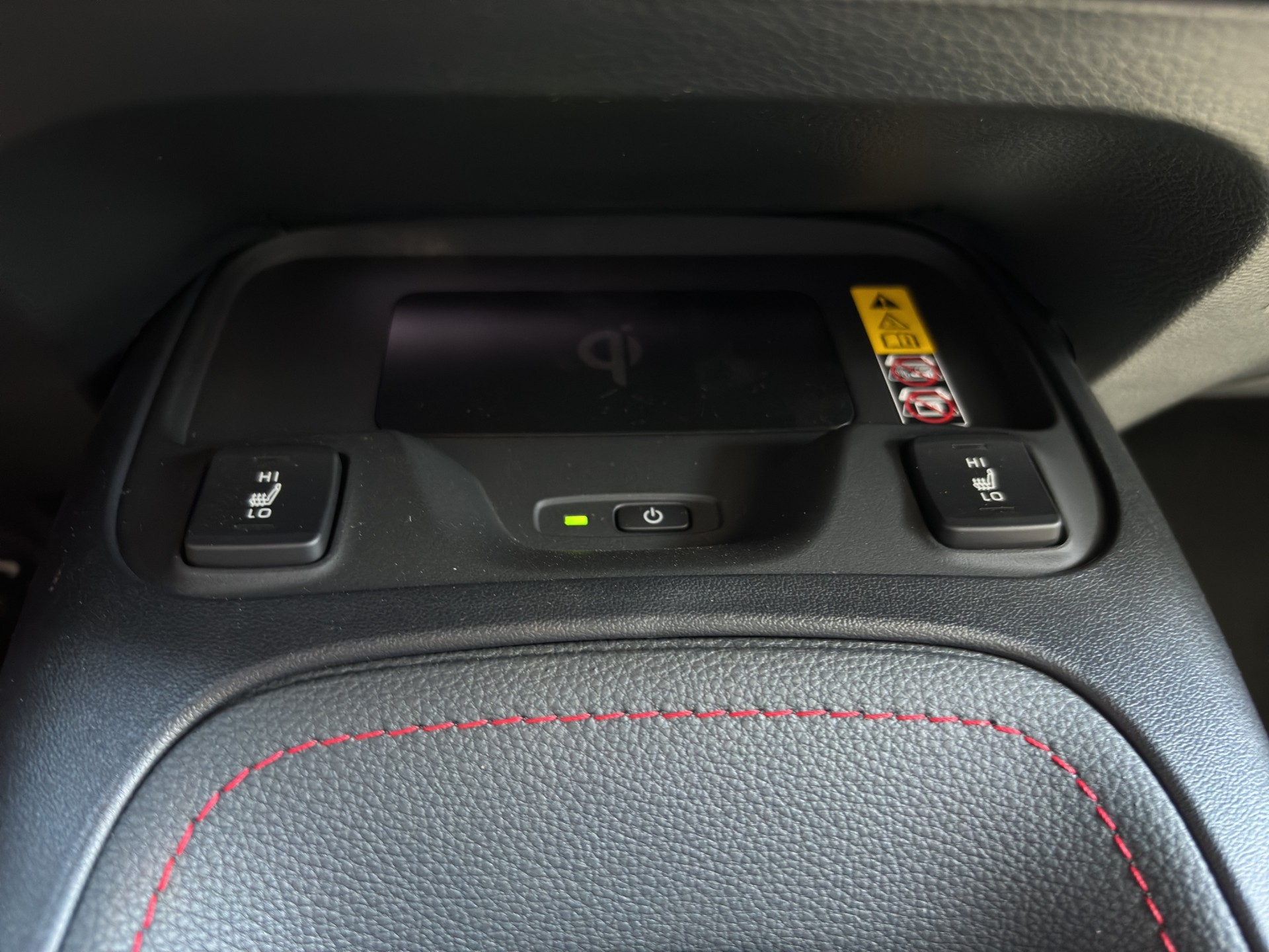 TOYOTA Corolla Touring Sports 2.0 HSD GR Sport e-CVT-image-26