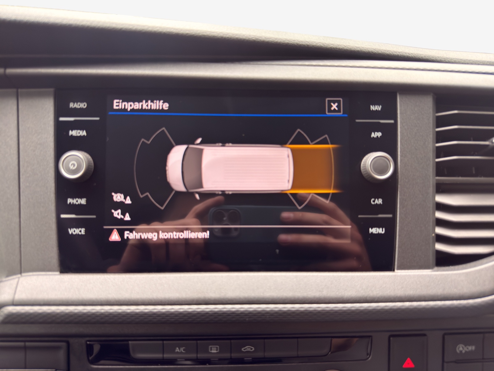 VW T6.1 2.0 TDI 4Motion-image-13