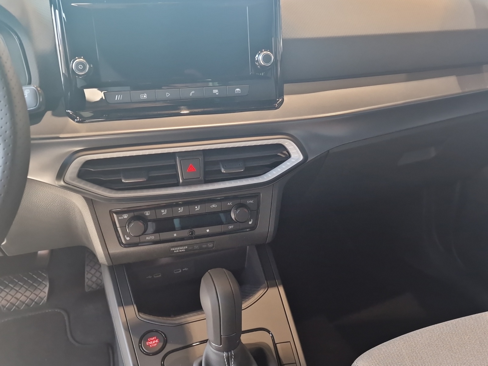 SEAT Ibiza 1.0 EcoTSI FR DSG-image-8