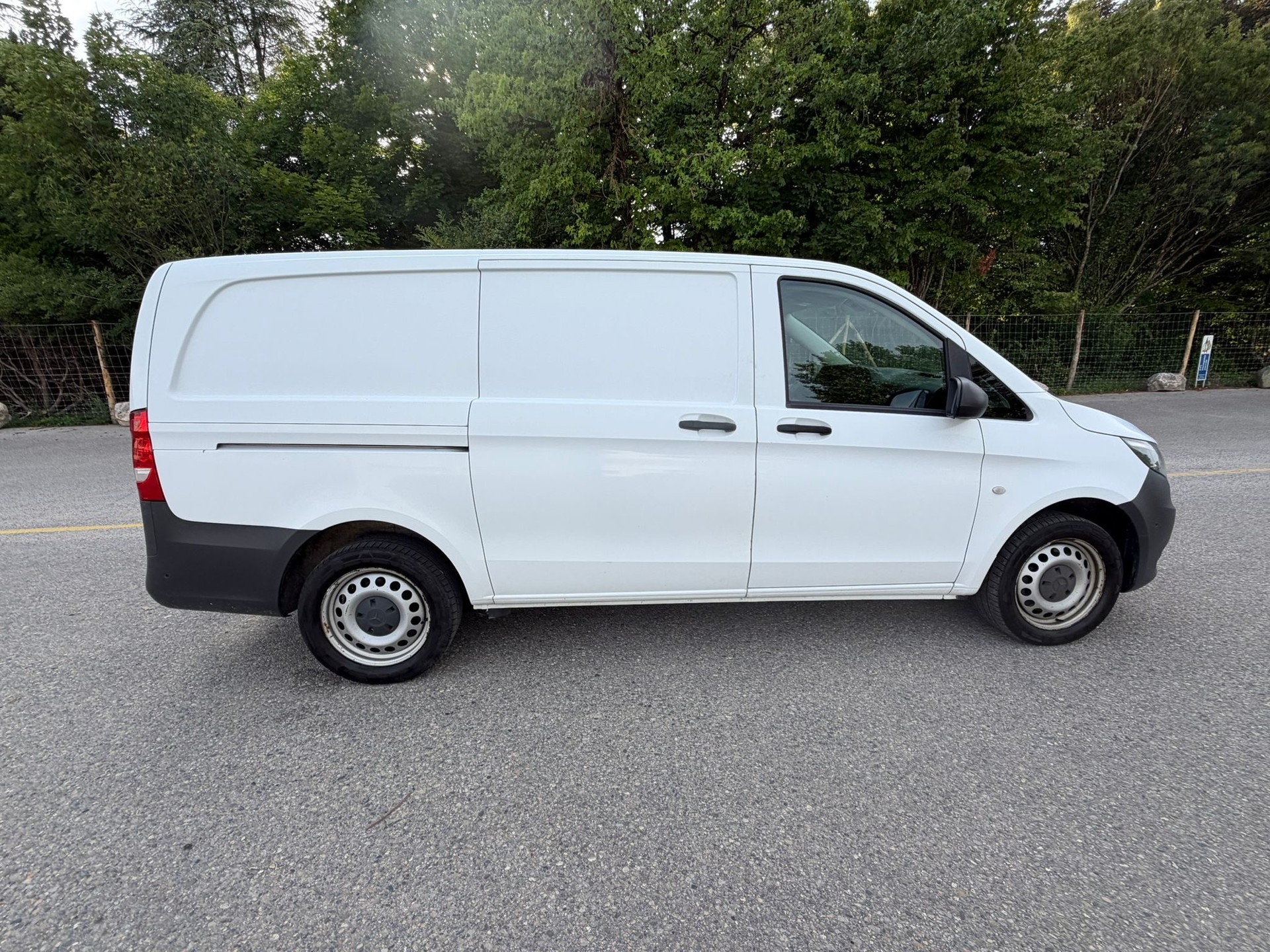 MERCEDES-BENZ Vito 114 BlueTEC 4Matic 7G-Tronic Euro 6-image-2