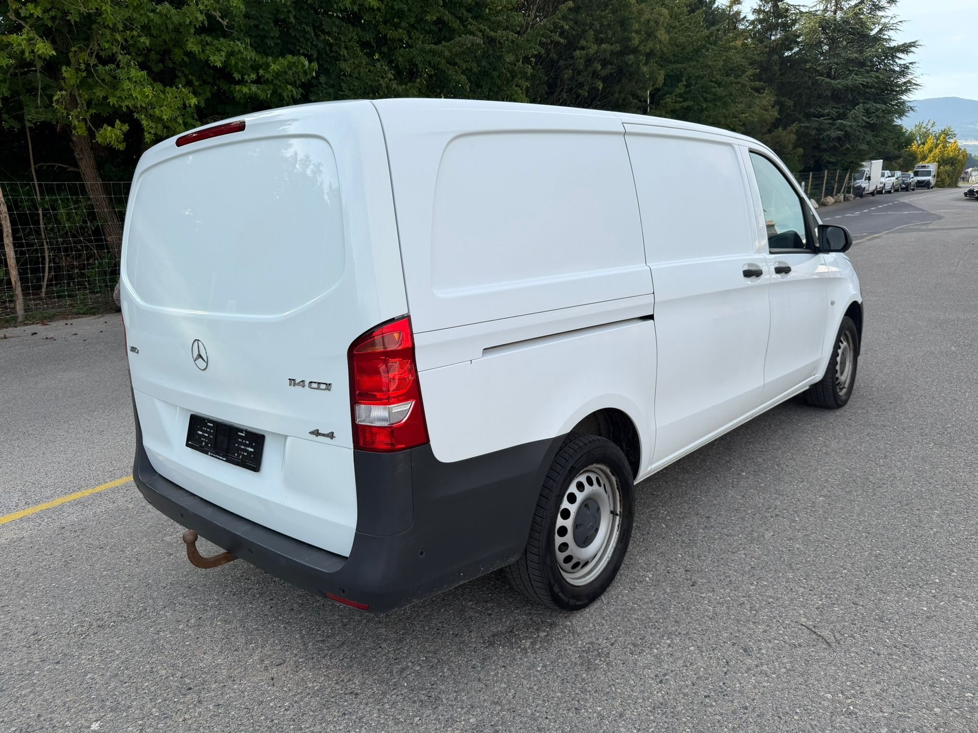 MERCEDES-BENZ Vito 114 BlueTEC 4Matic 7G-Tronic Euro 6-image-3