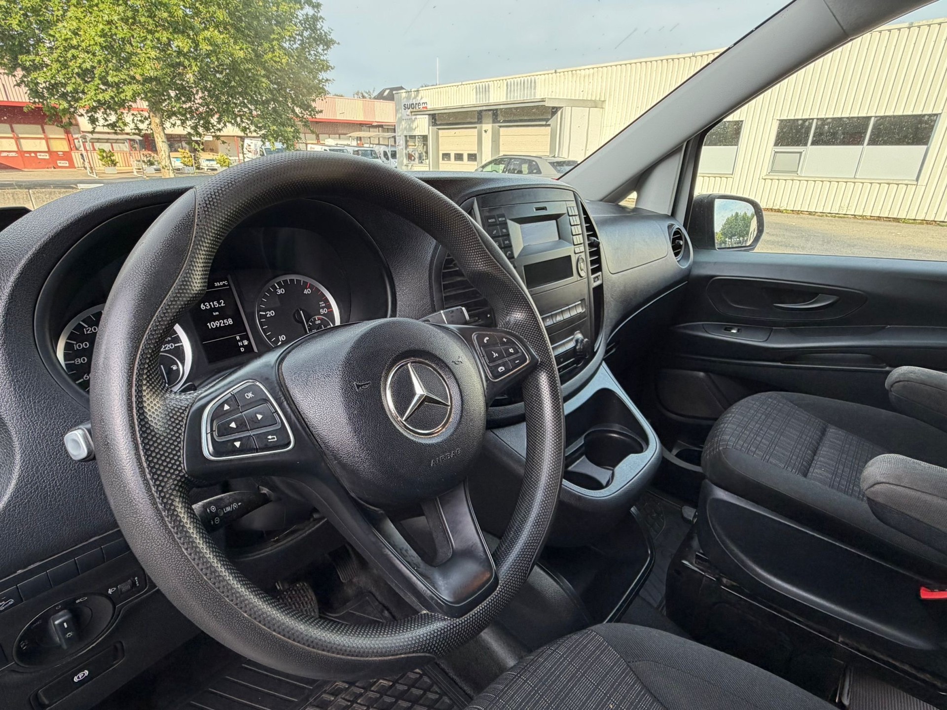 MERCEDES-BENZ Vito 114 BlueTEC 4Matic 7G-Tronic Euro 6-image-9