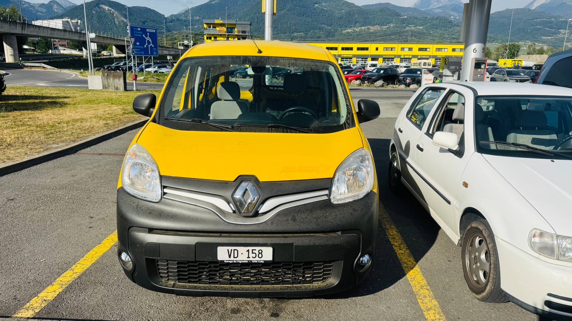 RENAULT Kangoo Medium TCe 115 Business A-image-0