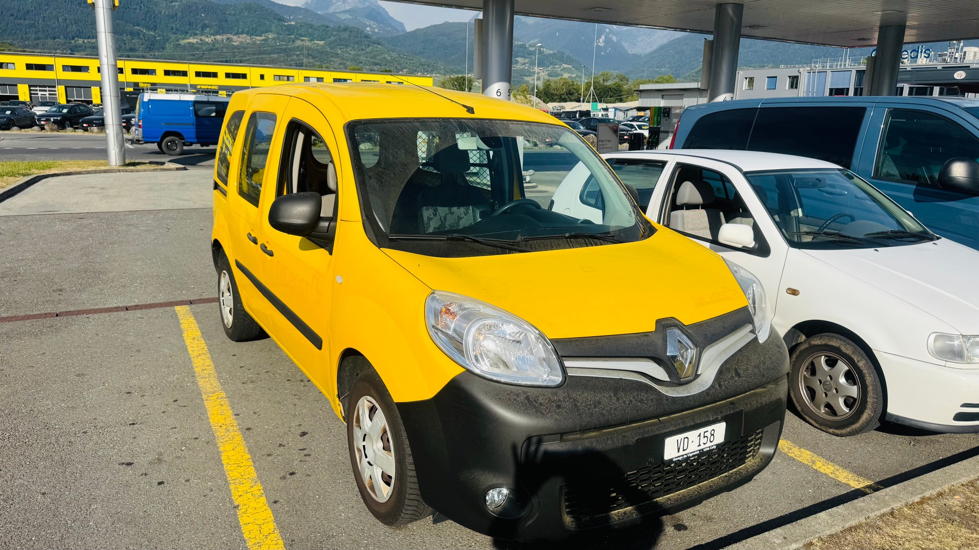 RENAULT Kangoo Medium TCe 115 Business A-image-2