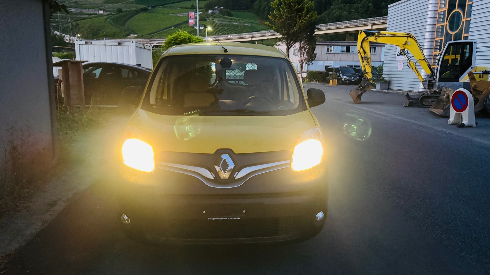 RENAULT Kangoo Medium TCe 115 Business A-image-14