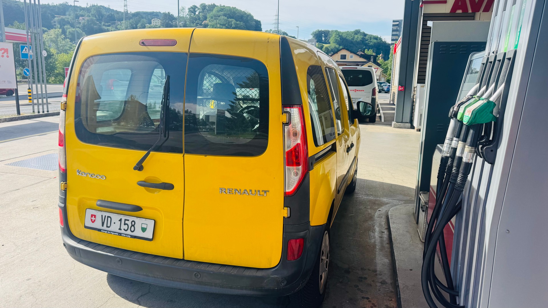 RENAULT Kangoo Medium TCe 115 Business A-image-9