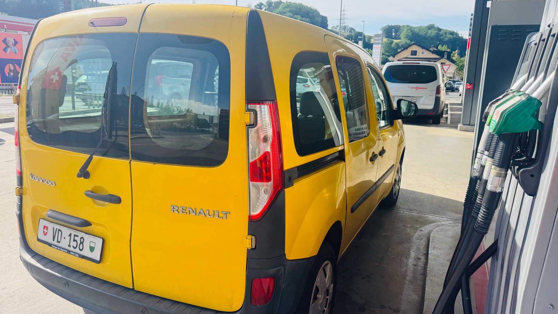 RENAULT Kangoo Medium TCe 115 Business A-image-8