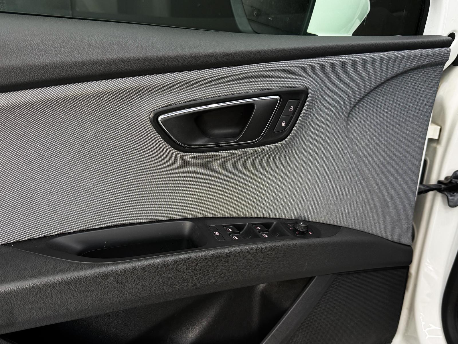 SEAT Leon ST 2.0 TDI FR 4Drive-image-17