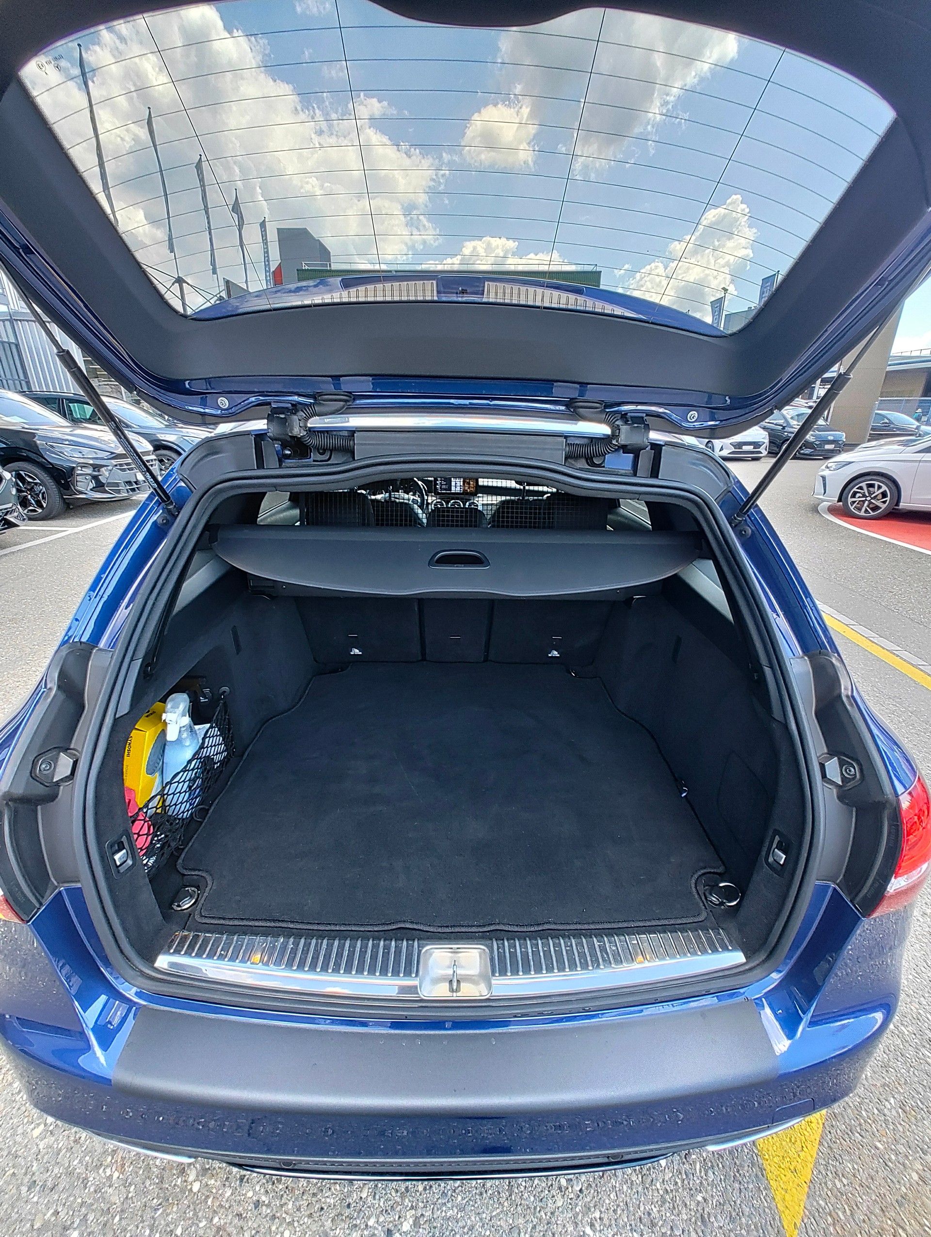 MERCEDES-BENZ C 300 AMG Line 9G-Tronic-image-5