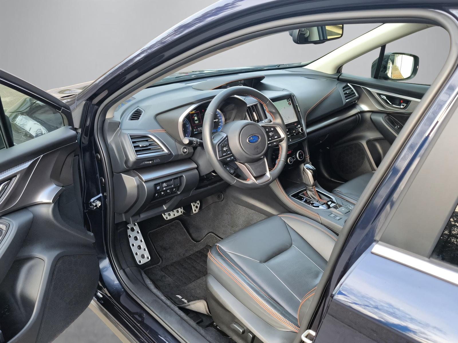 SUBARU XV 2.0i e-Boxer Luxury-image-13