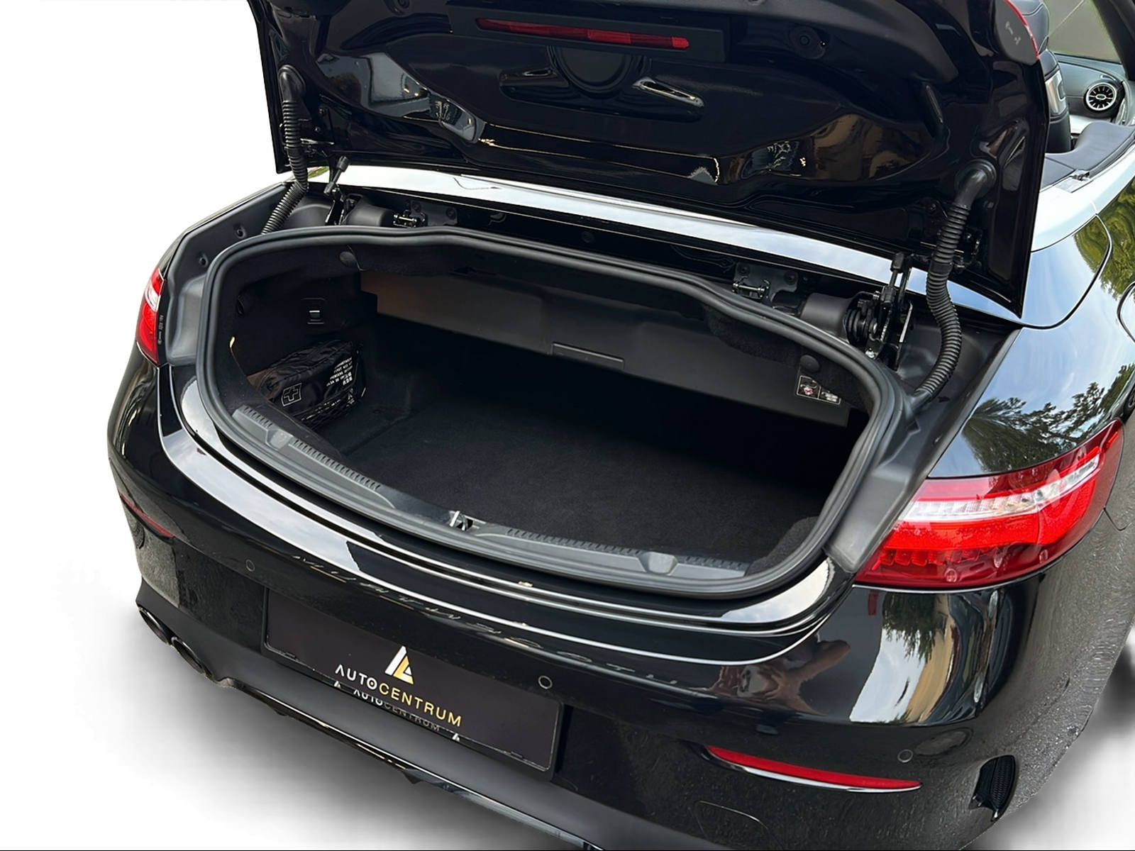 MERCEDES-BENZ E 400 Cabriolet AMG Line 4 Matic 9G-Tronic-image-7