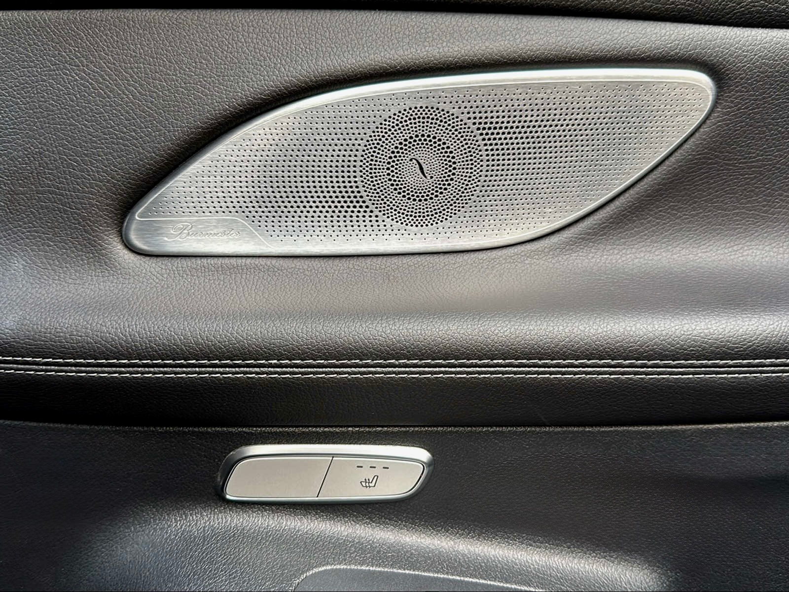 MERCEDES-BENZ E 400 Cabriolet AMG Line 4 Matic 9G-Tronic-image-13
