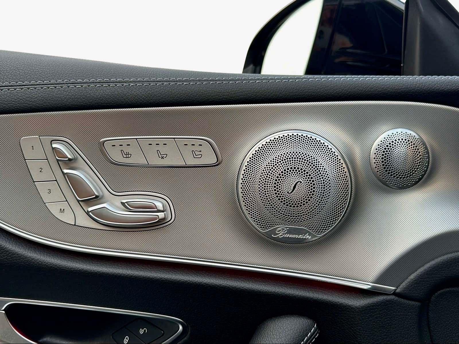 MERCEDES-BENZ E 400 Cabriolet AMG Line 4 Matic 9G-Tronic-image-12