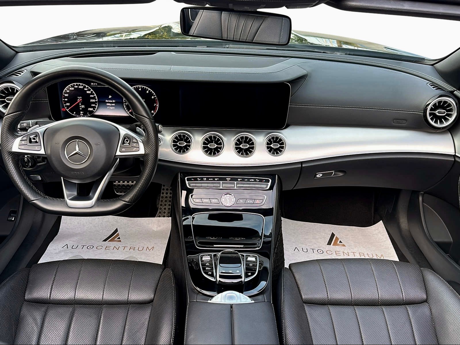 MERCEDES-BENZ E 400 Cabriolet AMG Line 4 Matic 9G-Tronic-image-11