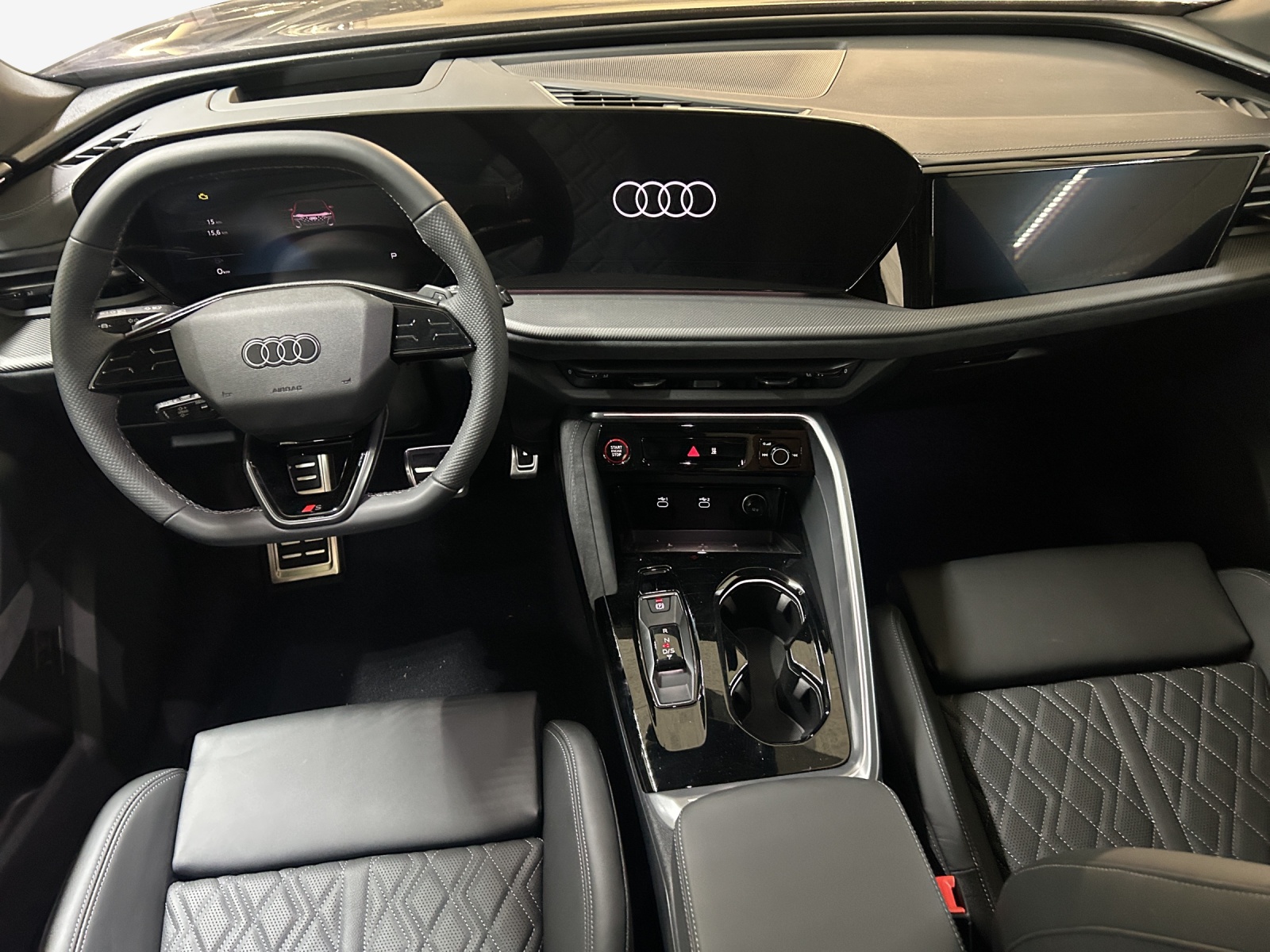 AUDI SQ5 TFSI quattro S-tronic-image-8