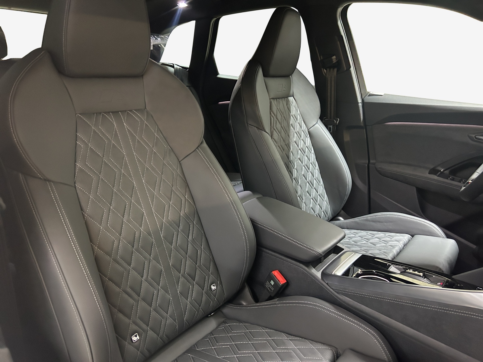 AUDI SQ5 TFSI quattro S-tronic-image-14