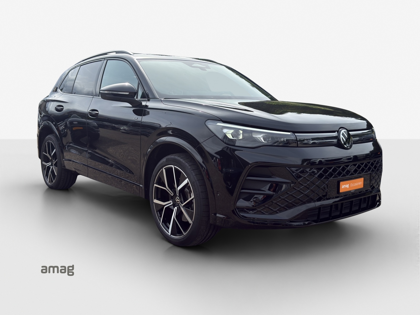 VW Tiguan 2.0 TSI DSG R-Line 4Motion-image-5