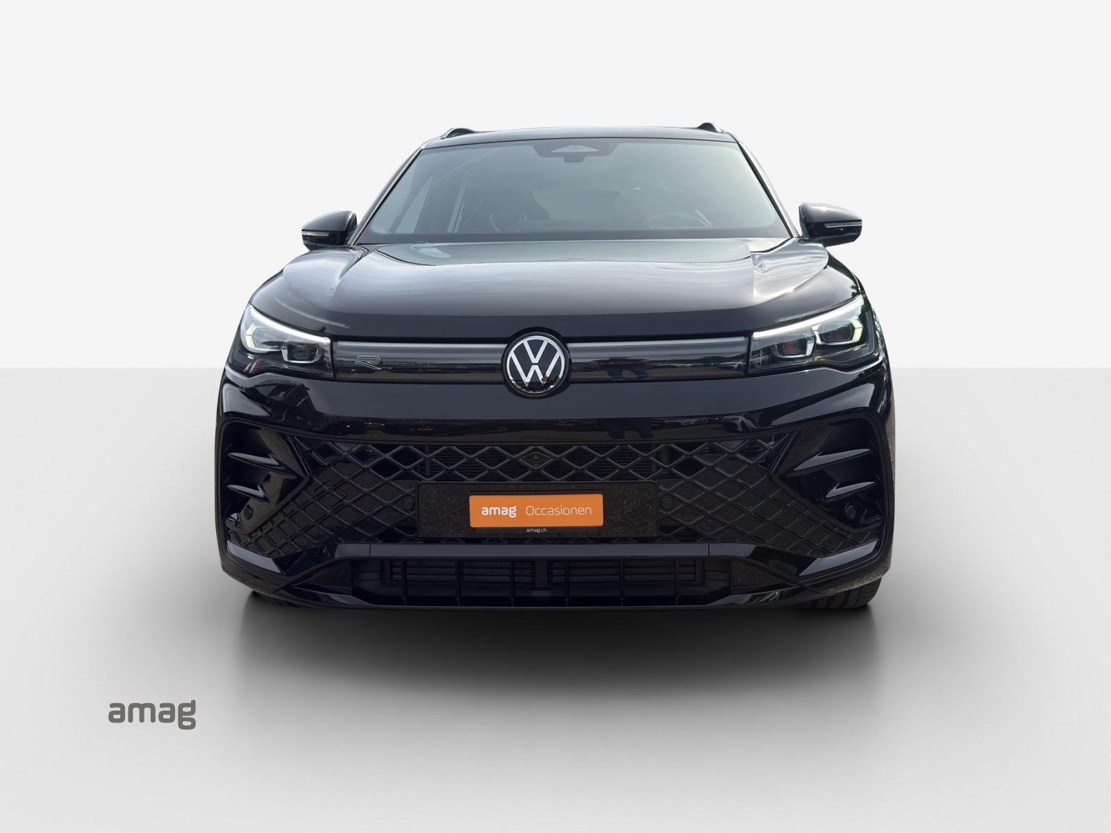 VW Tiguan 2.0 TSI DSG R-Line 4Motion-image-6