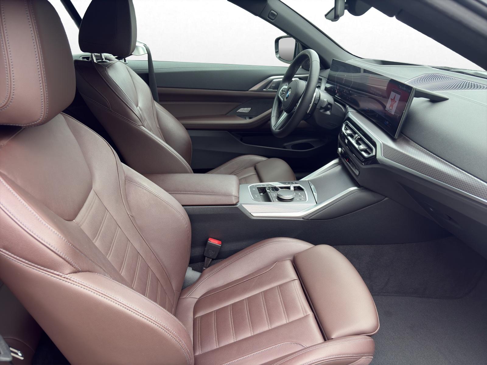 BMW M440i xDrive Cabrio-image-15