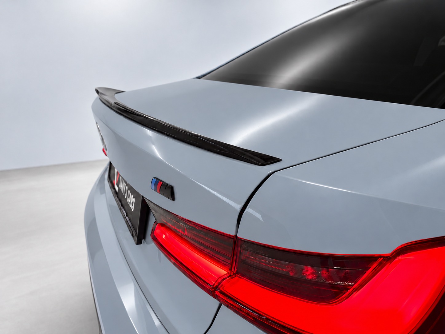 BMW M340i xDrive 48V Steptronic M Sport M Performance-image-11