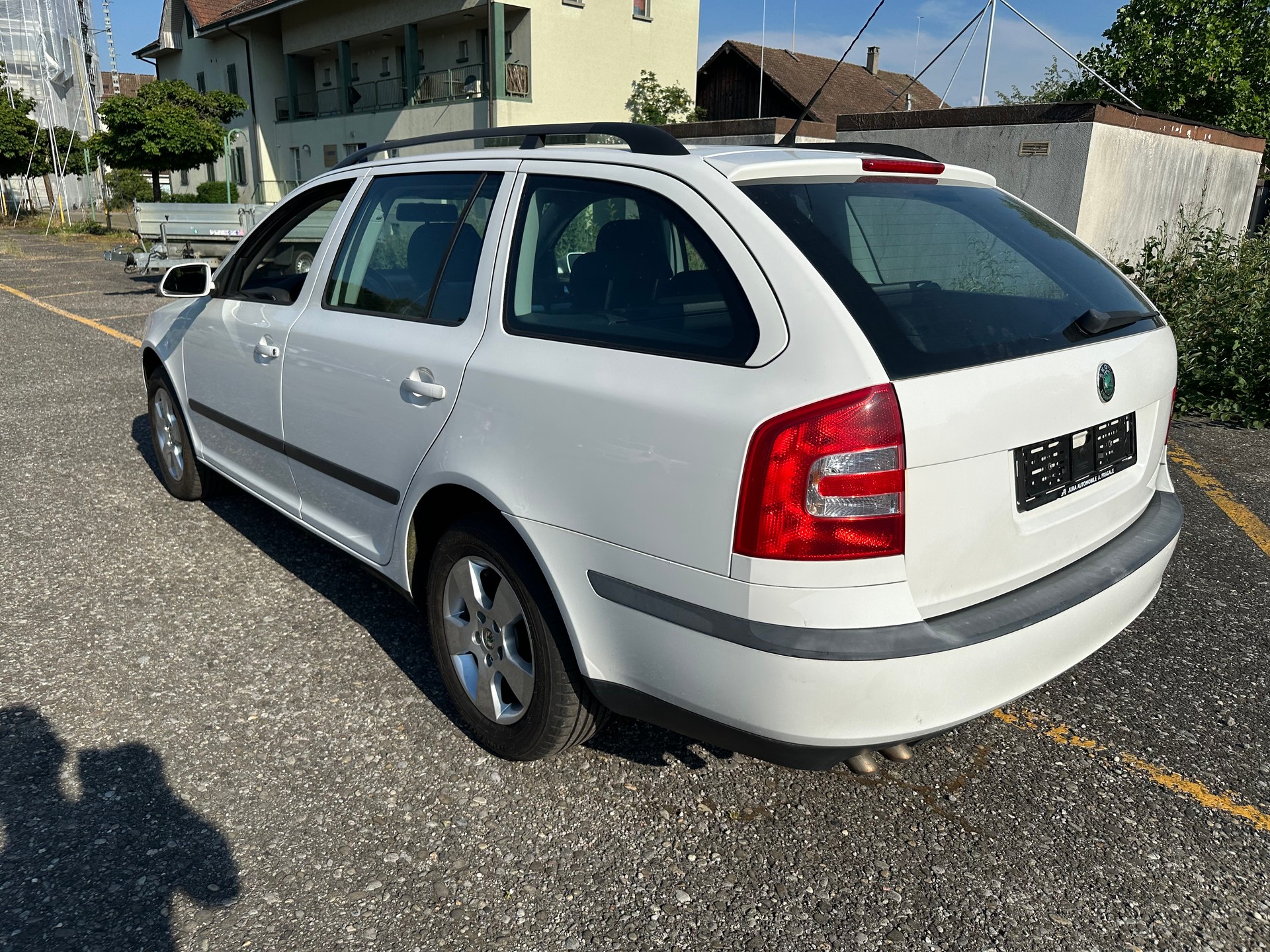 SKODA OCTAVIA-image-3