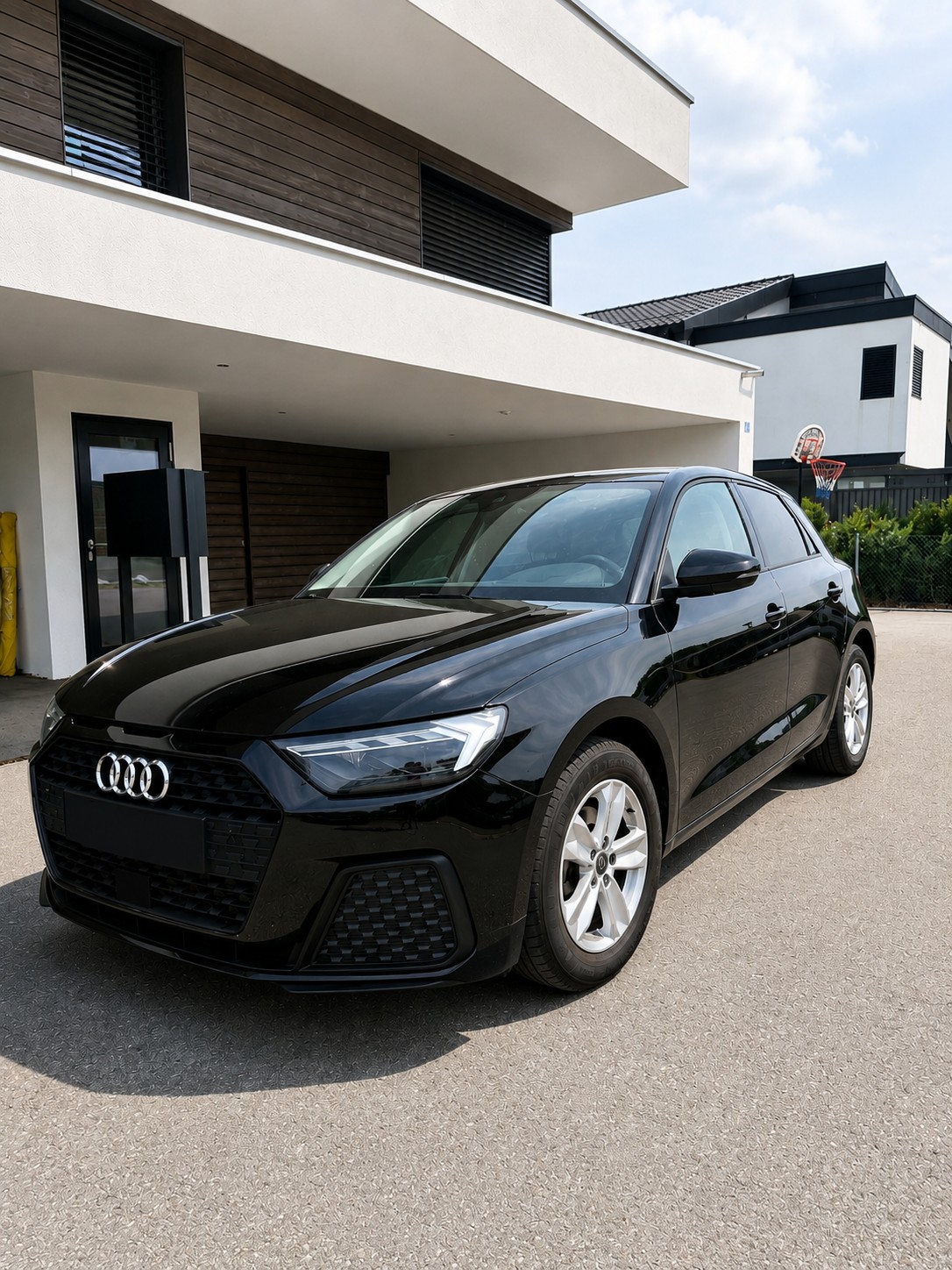 AUDI 1.0 30 TFSI Attraction S-Tronic-image-0