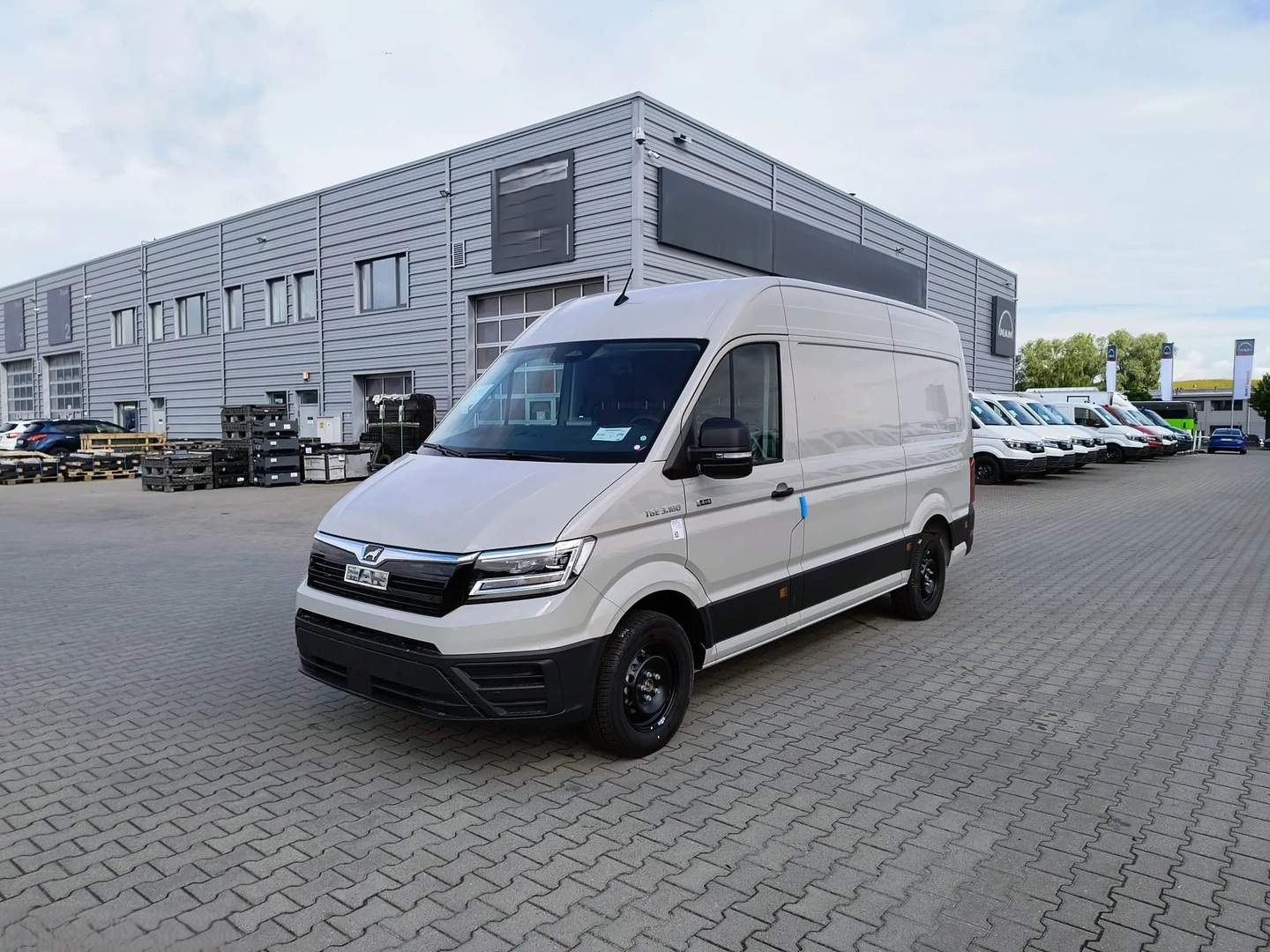 MAN TGE 3.5 4x4 Automat Kasten-image-0