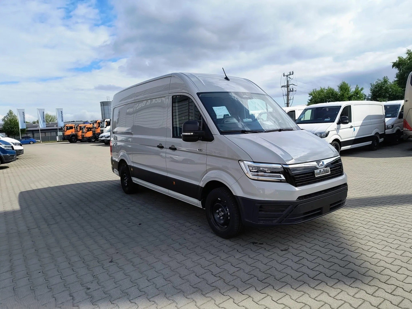 MAN TGE 3.5 4x4 Automat Kasten-image-1