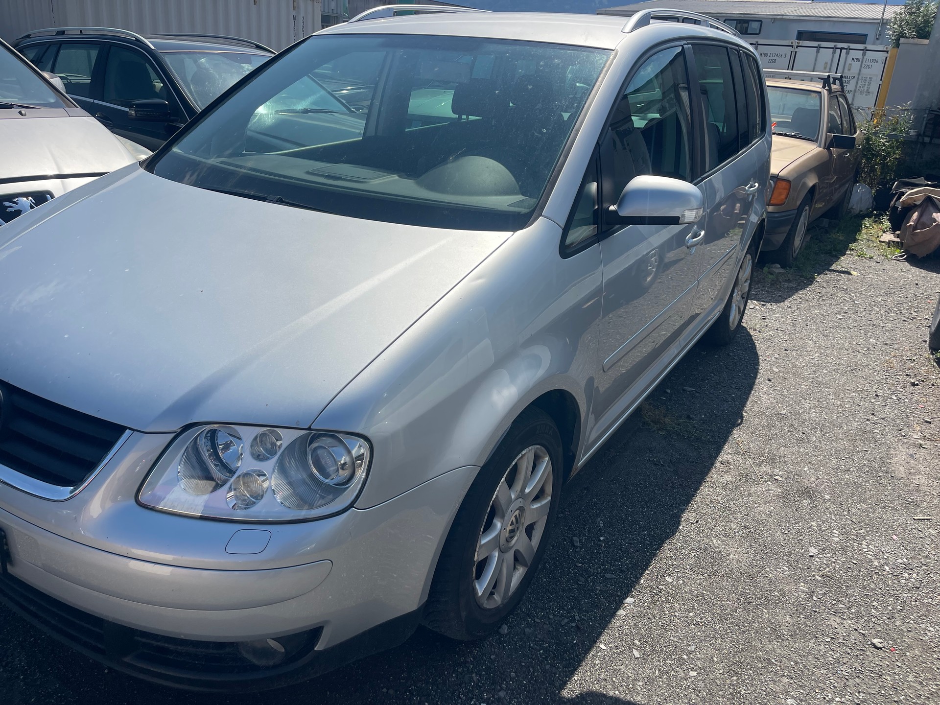 VW TOURAN-image-5