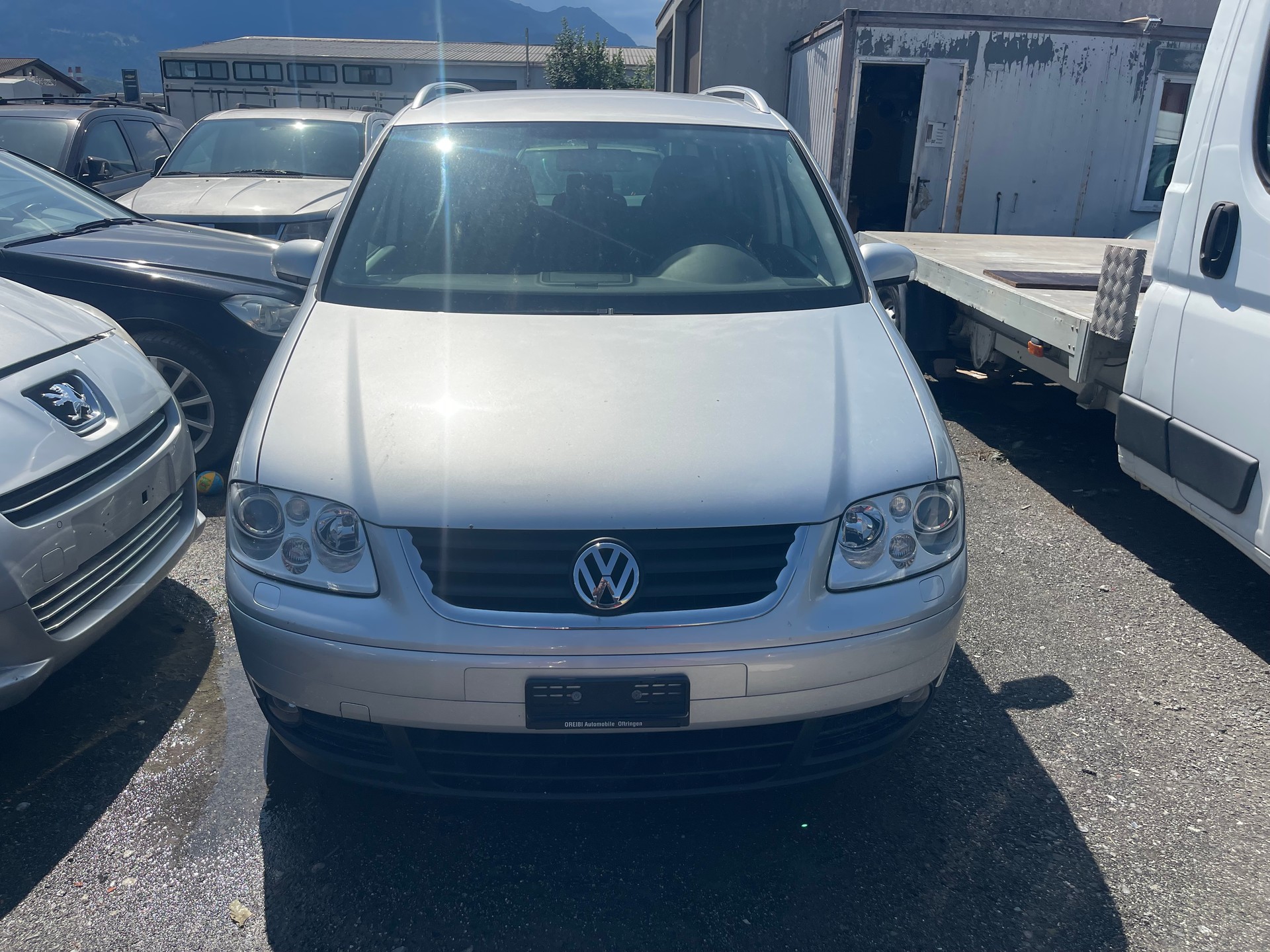 VW TOURAN-image-0