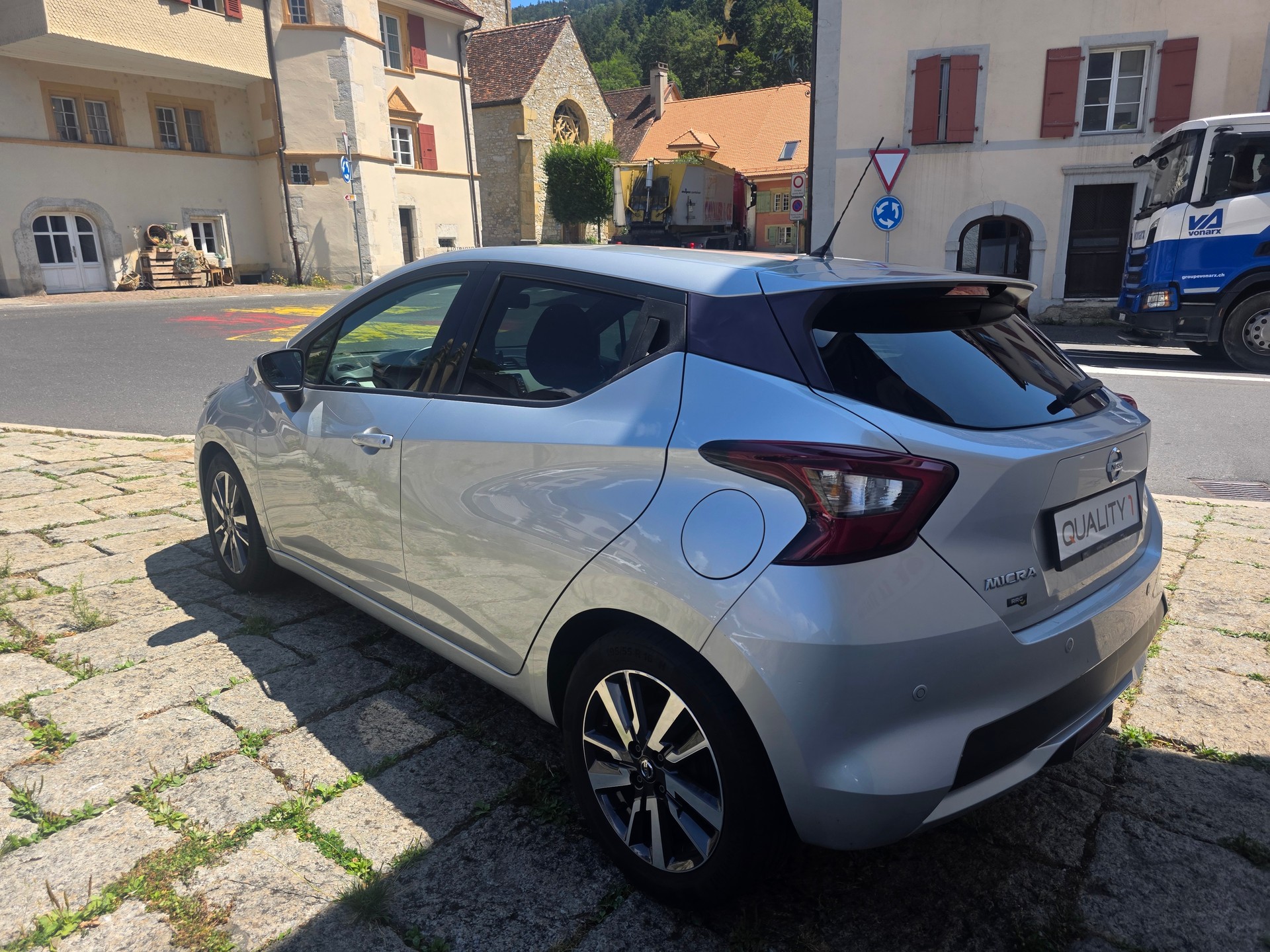 NISSAN Micra 0.9 IG-T n-connecta-image-5
