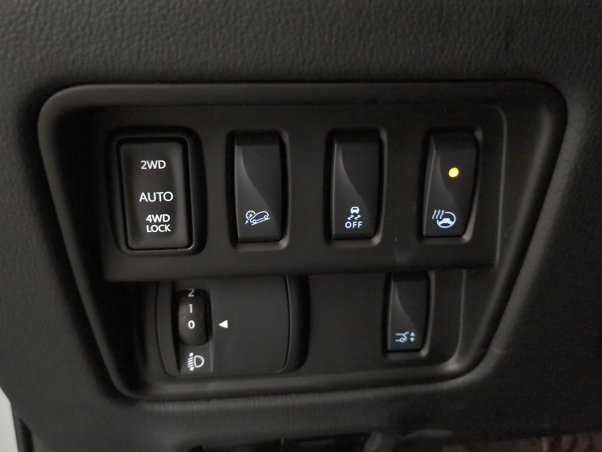 RENAULT Koleos 2.0 dCi Initiale Paris 4WD Xtronic CVT-image-22