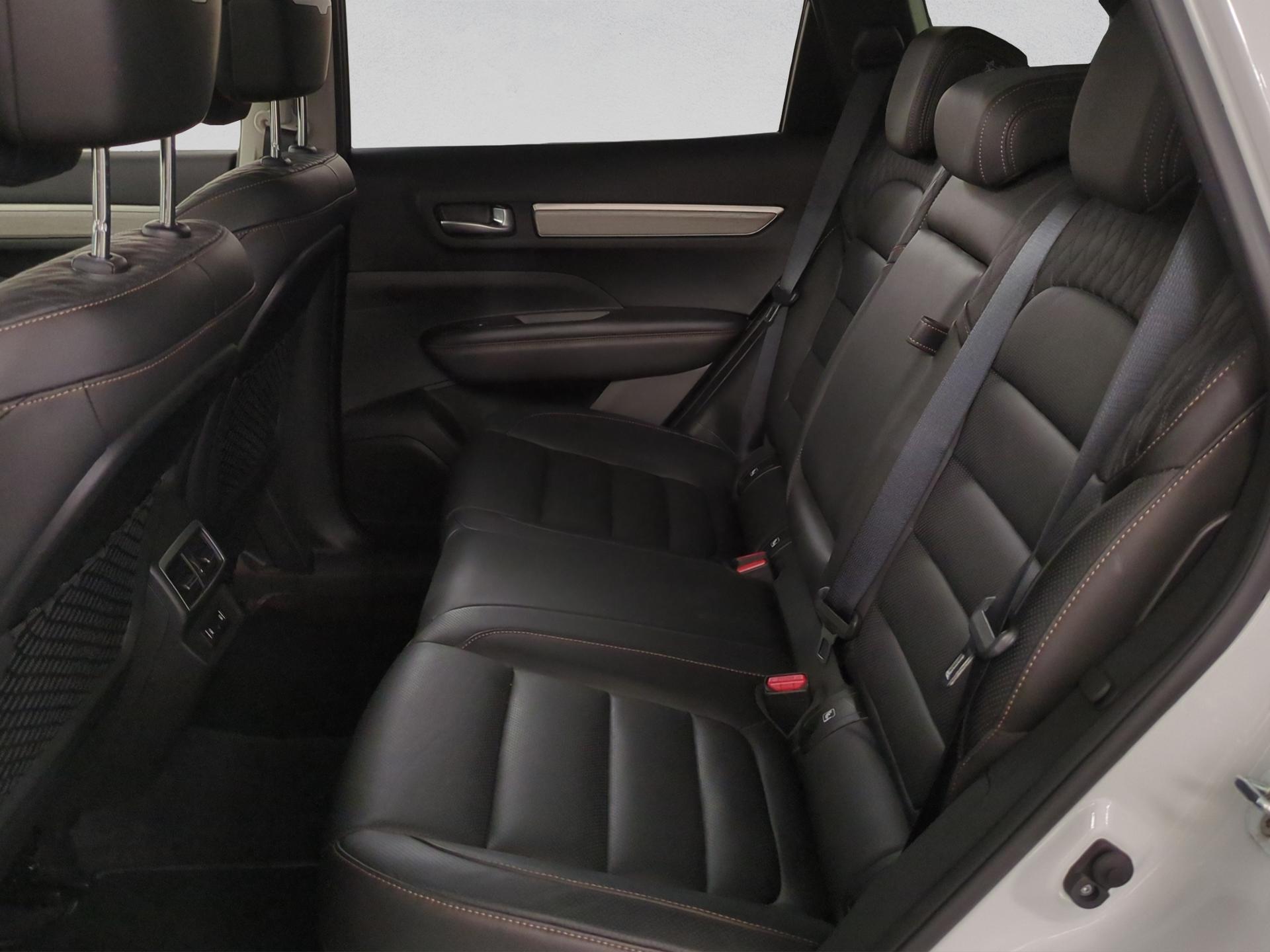 RENAULT Koleos 2.0 dCi Initiale Paris 4WD Xtronic CVT-image-14