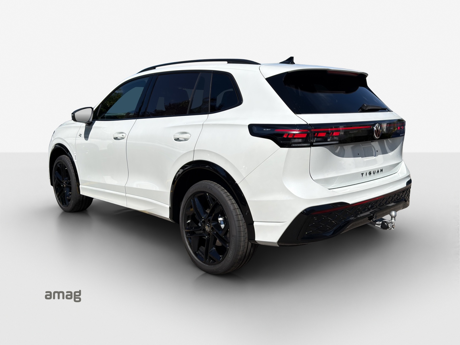 VW Tiguan 2.0 TSI DSG R-Line Plus 4Motion-image-2