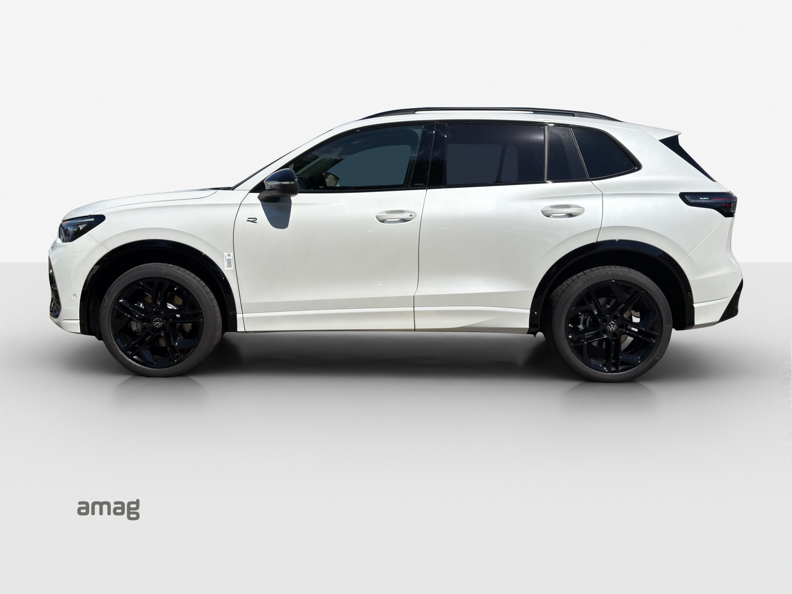 VW Tiguan 2.0 TSI DSG R-Line Plus 4Motion-image-1