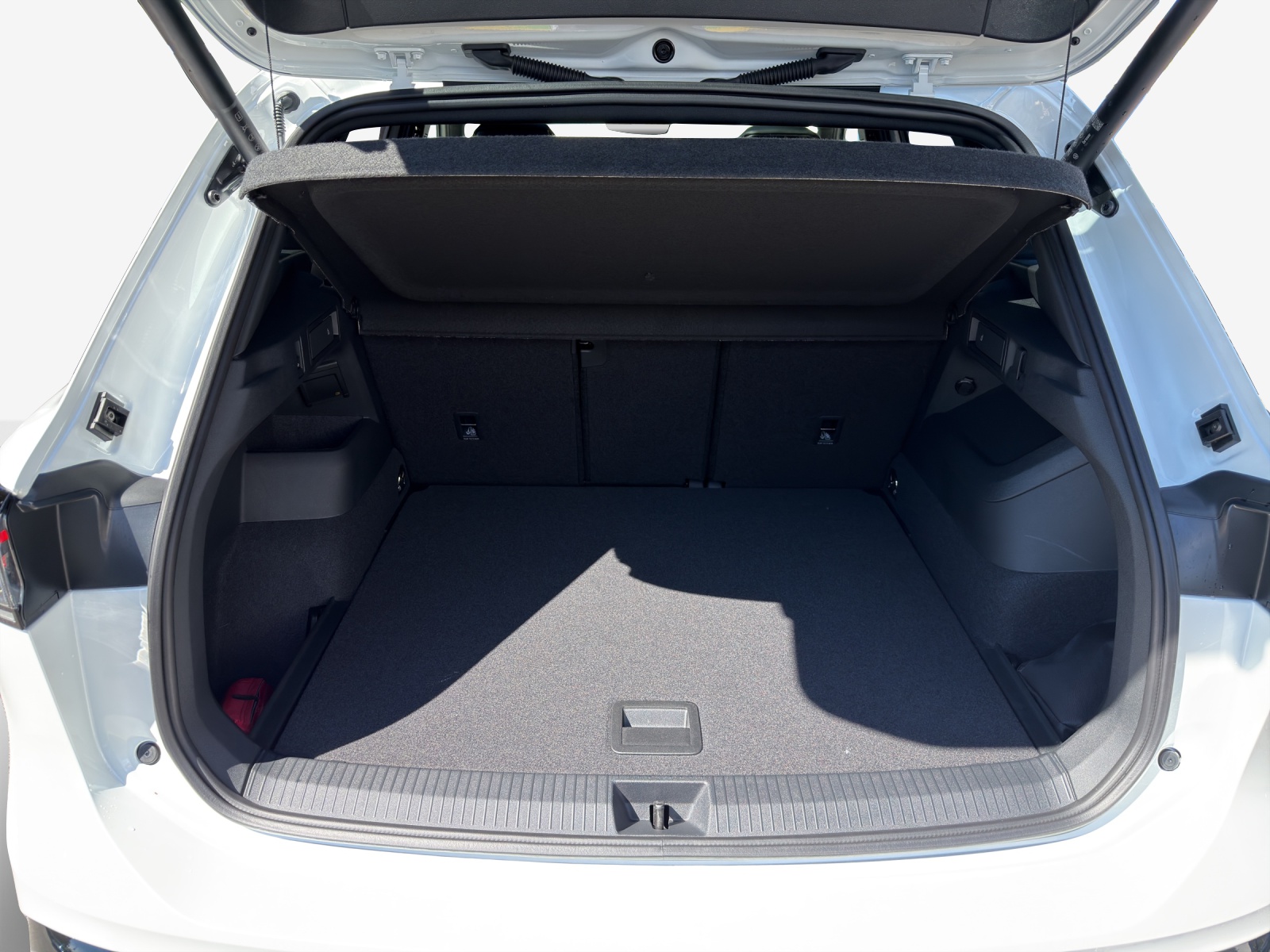 VW Tiguan 2.0 TSI DSG R-Line Plus 4Motion-image-12